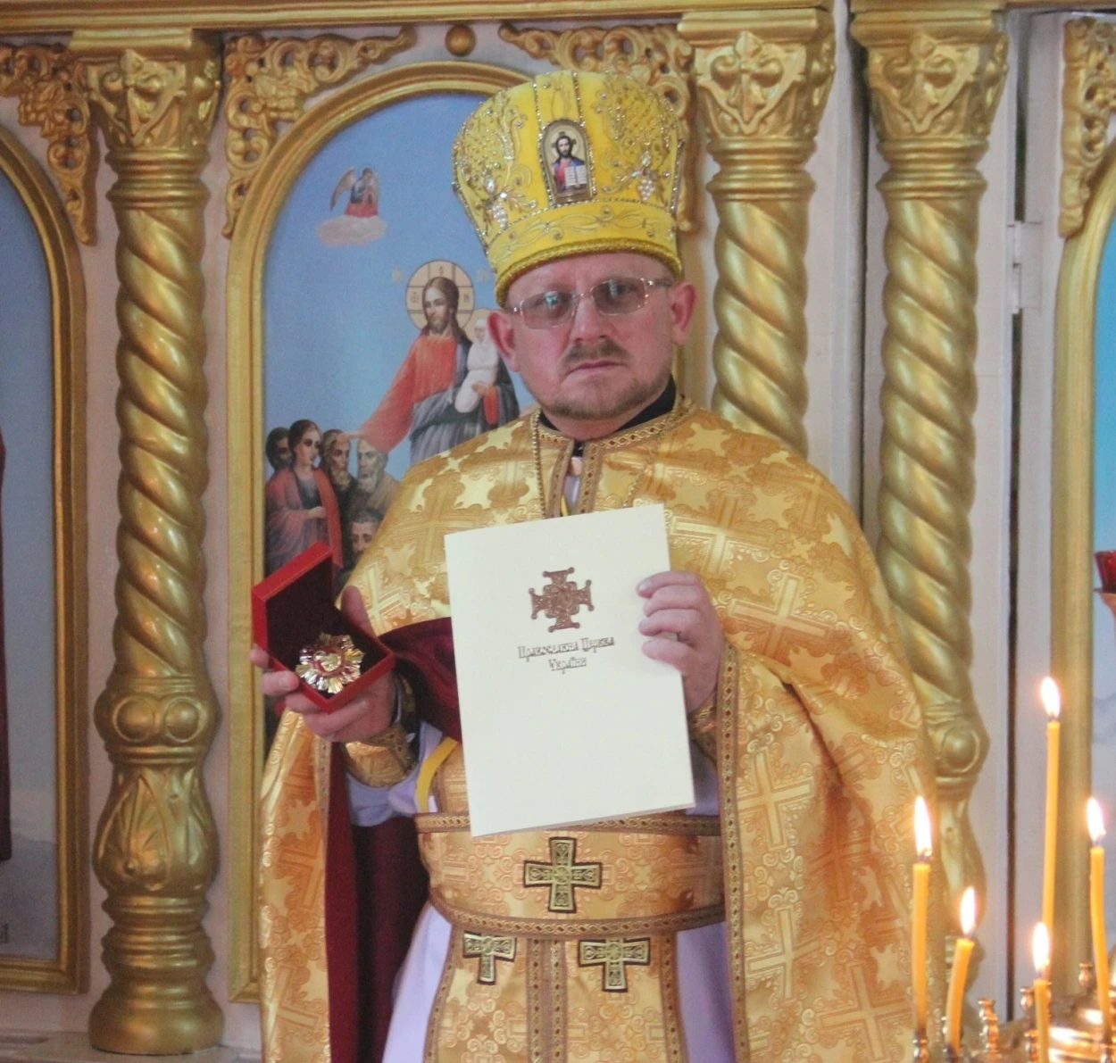 Орест Шпак із орденом святителя Миколая