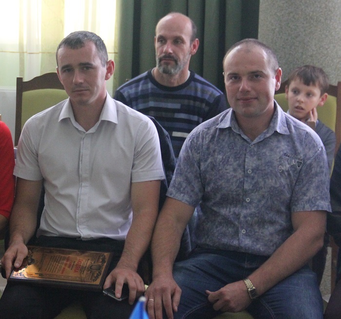 Вадим Брик та Олександр Кондратюк - учні Петра Власюка, також вчителі фізкультури
