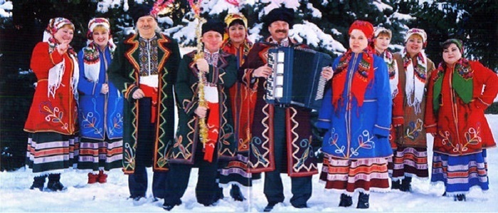 Ансамбль Кумасеньки (фото з архіву)