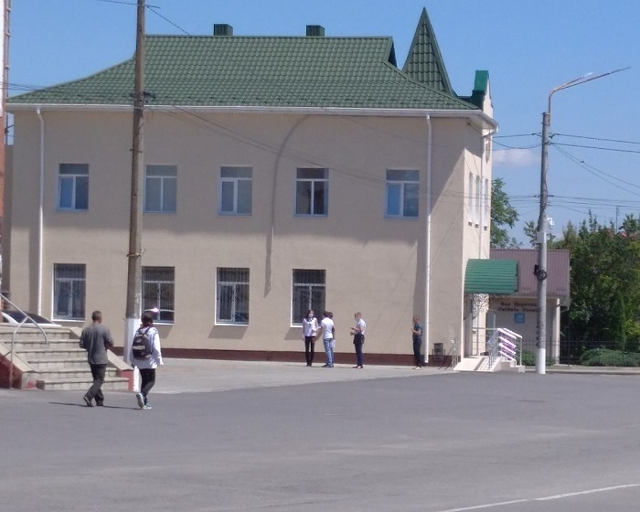  У ЦНАПі так і недочекалися голови ОДА 