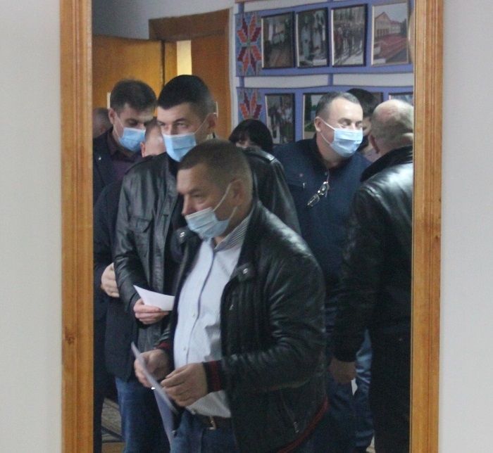 Політичне задзеркалля