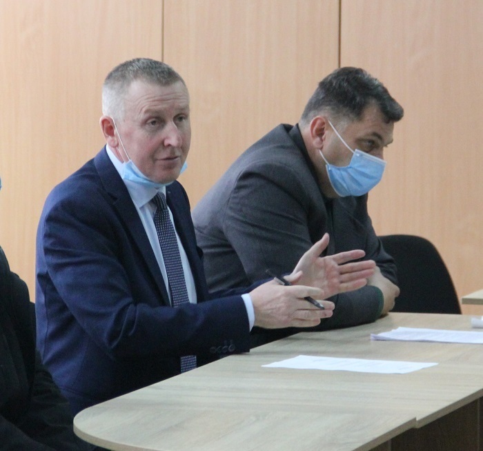 Василь Карпінець (на передньому плані)