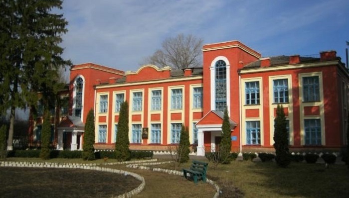 Науковий корпус Уладово-Люлинецької дослідної станції