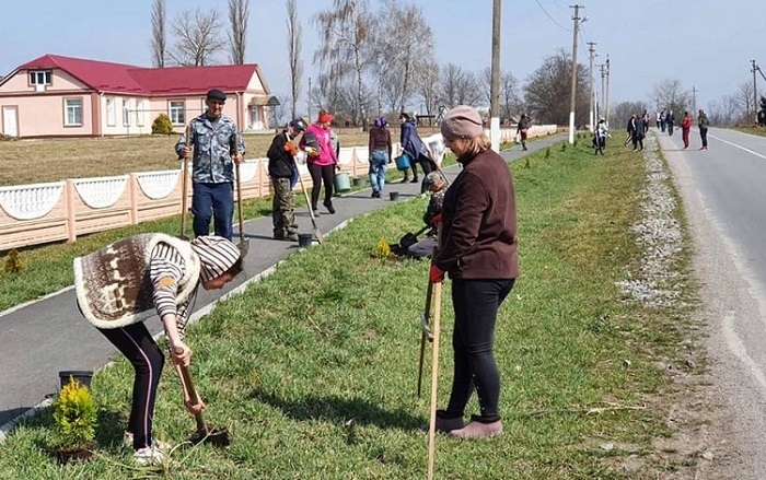 Весняне прибирання у Заливанщині