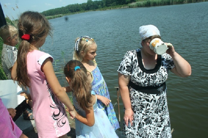 Воду з кринички вважають цілющою