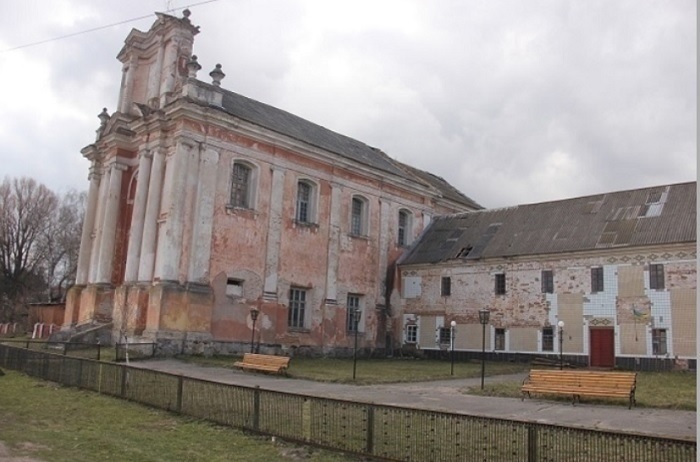 Перше богослужіння православних відбудеться біля католицького костелу