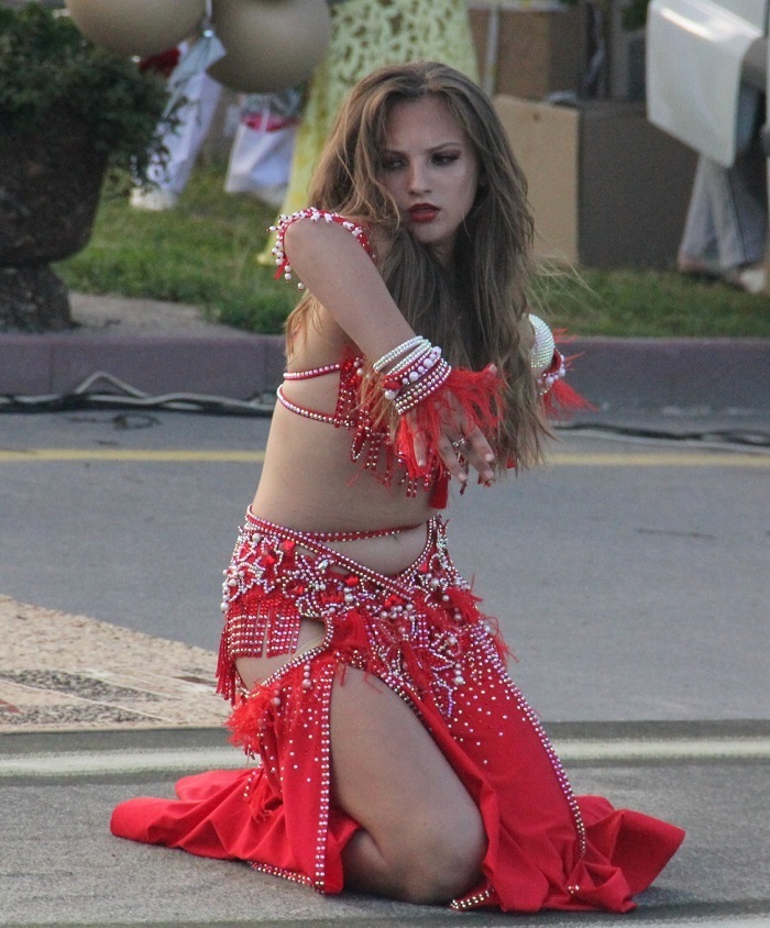 Анна Комарець