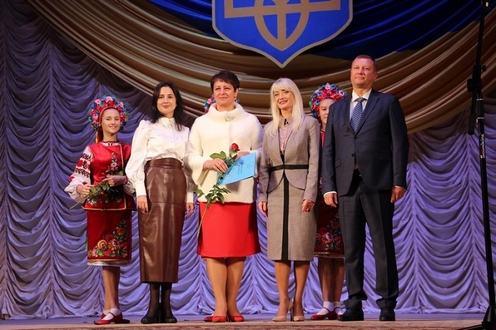 Відзнаку Віниицької облдержадміністрації отримала вчителька ЗОШ №2 м.Калинівки Ірина Тітко