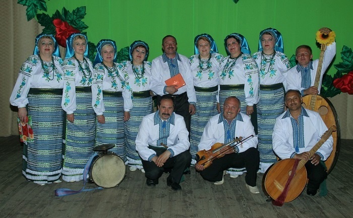 Петро Чешківський виступав у складі ансамблю "Кумасеньки"