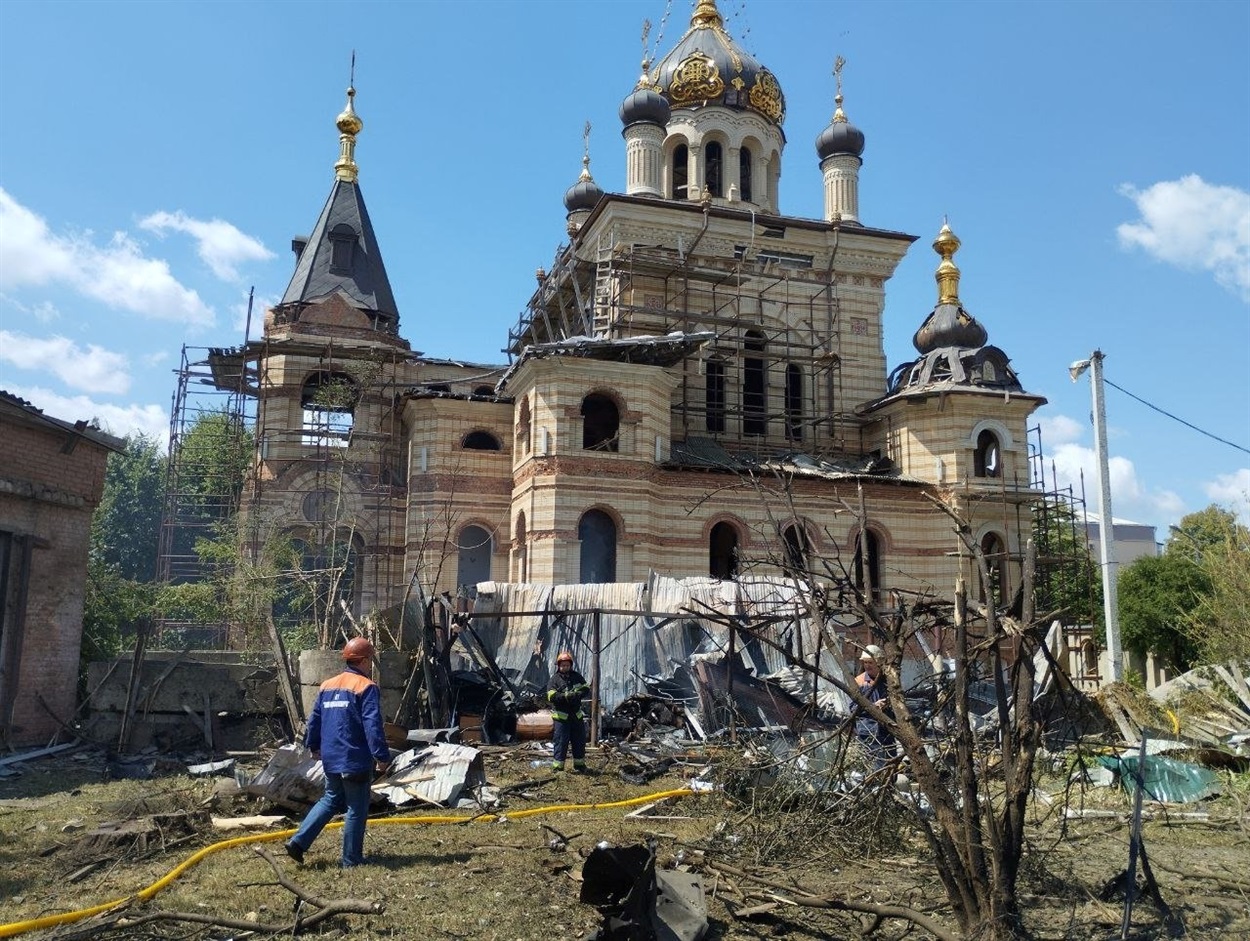 Пошкоджена ударною хвилею храм Георгія Переможця, неподалік якої загинула Світлана 