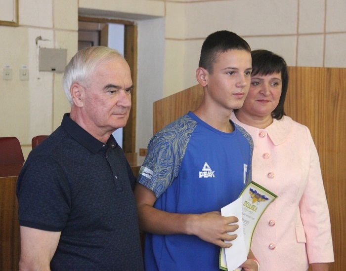 НАгороду отримав воротар хокейної команди "Авангард" Михайло Маркович
