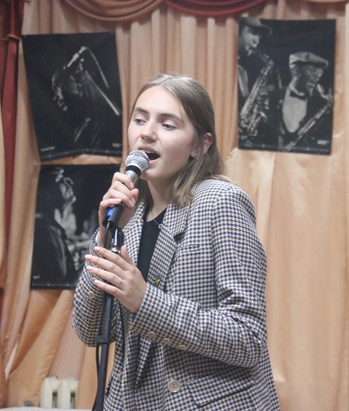 Анна Головащенко