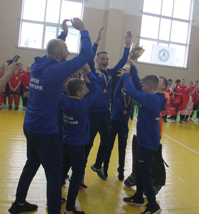 "Авангард" святкує перемогу