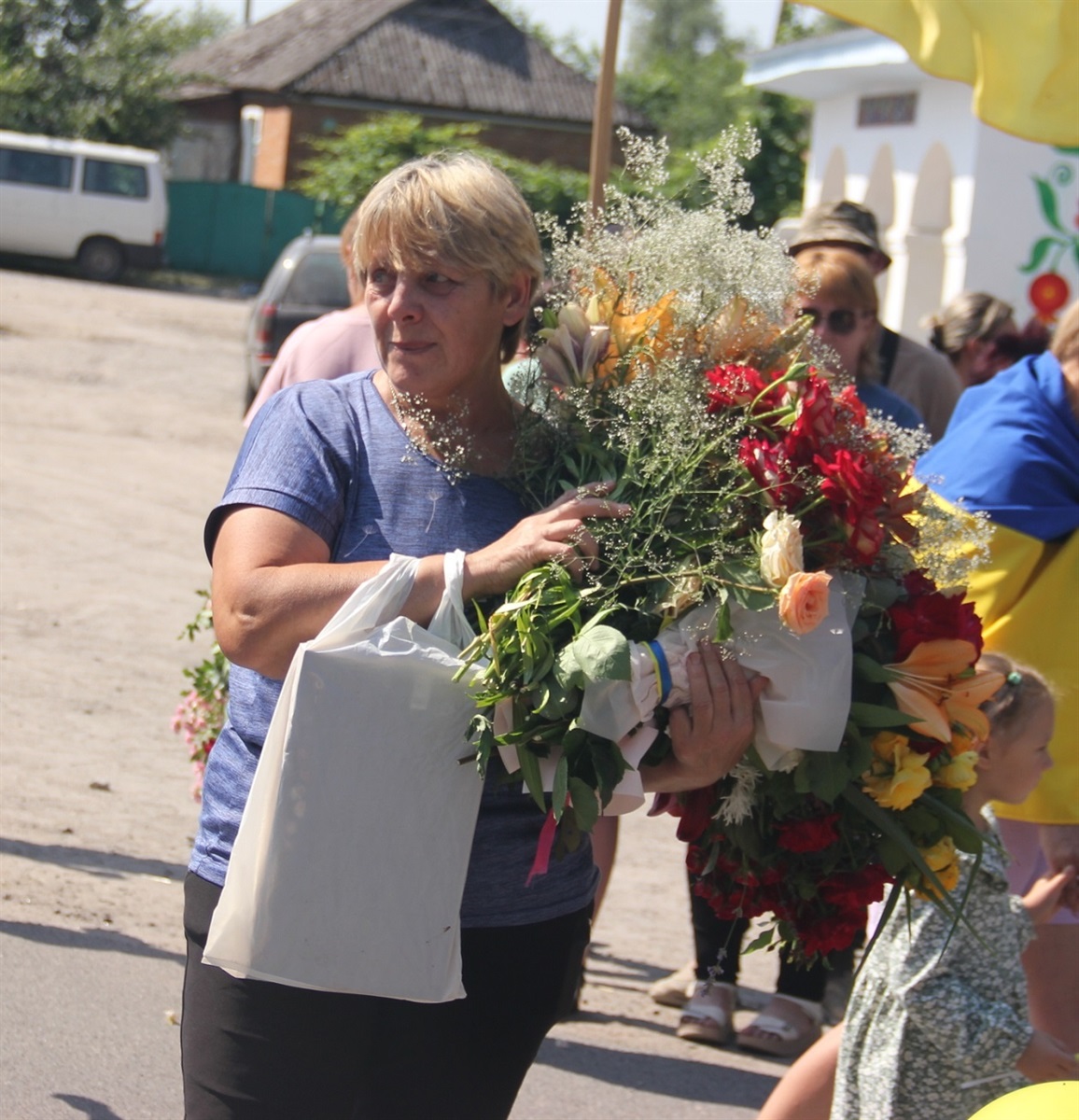 Квіти для матері воїна