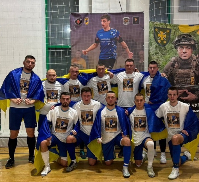 «Граємо для тебе, Богдане»: футболісти з Калинівки вшанували пам’ять загиблого товариша