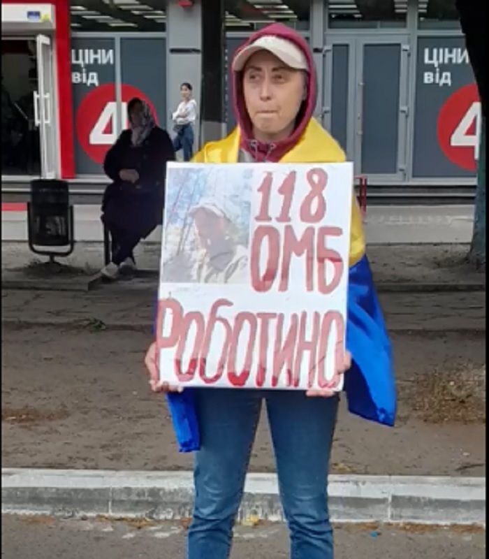 Ніна Фадєєва на акції у Калинівці