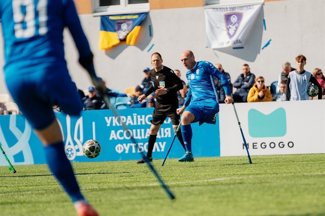 Олександр Говоруха (праворуч)