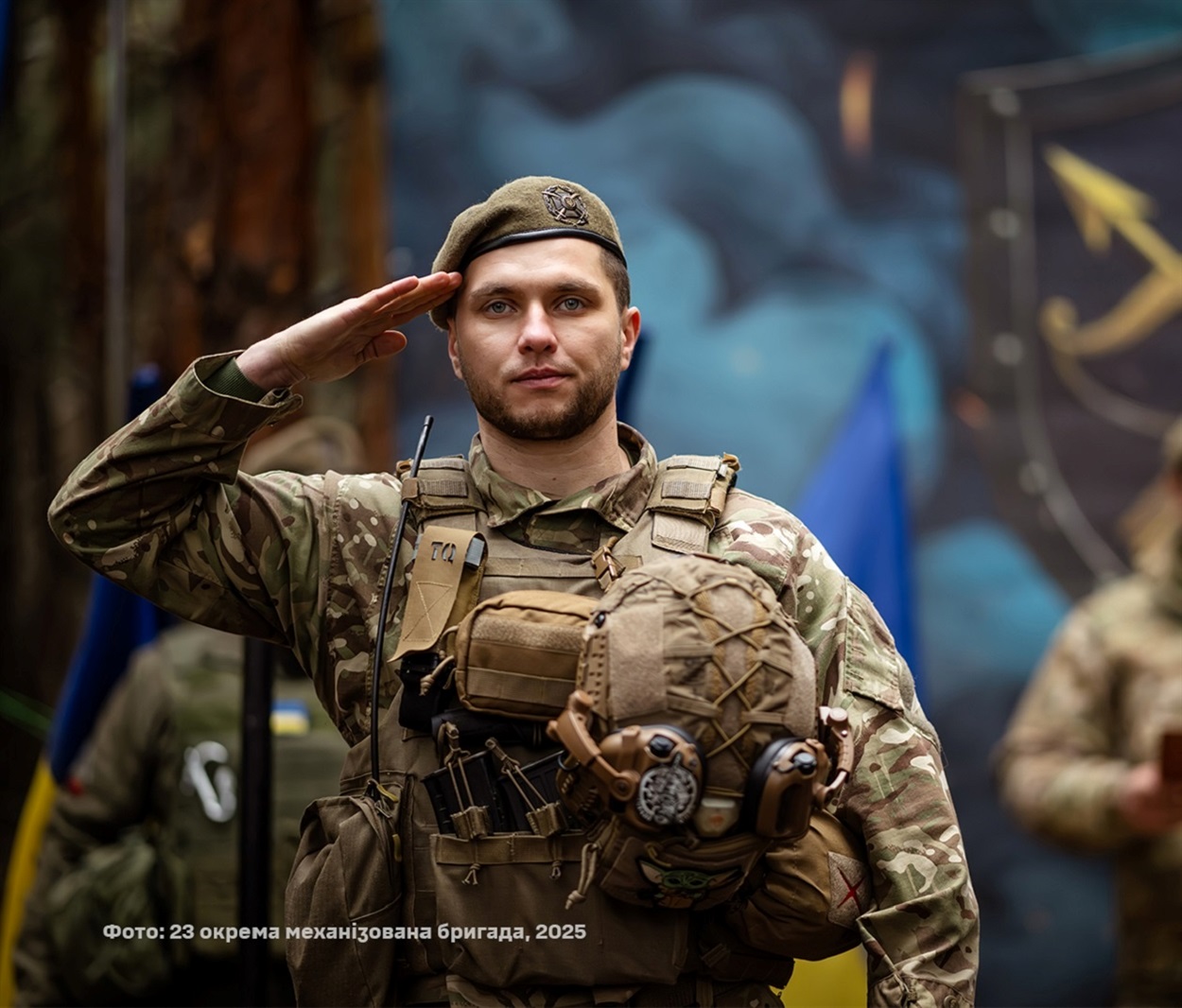 Олег Раковський під час нагородження його орденом Данила Галицького
