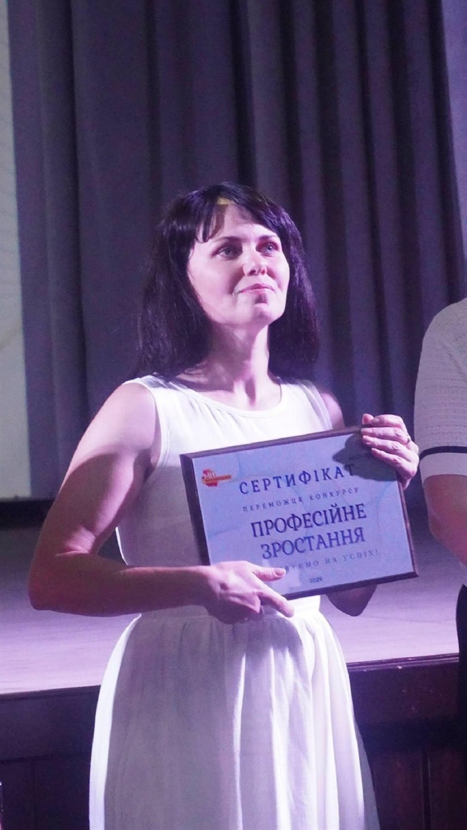 Микола Філонов вручив гранти переможцям конкурсу «Професійне зростання» у Хмільницькому районі