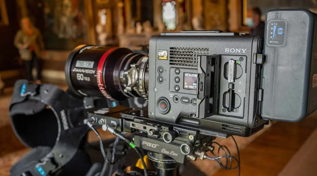 Флагманська цифрова кінокамера Sony Venice 2 з оптичним байонетом PL для кінооптики