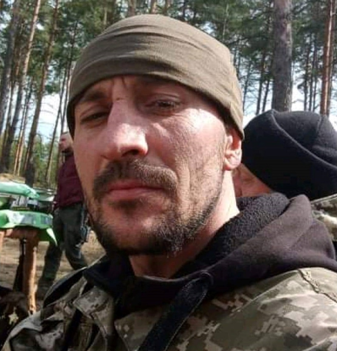 Дмитро Бондар